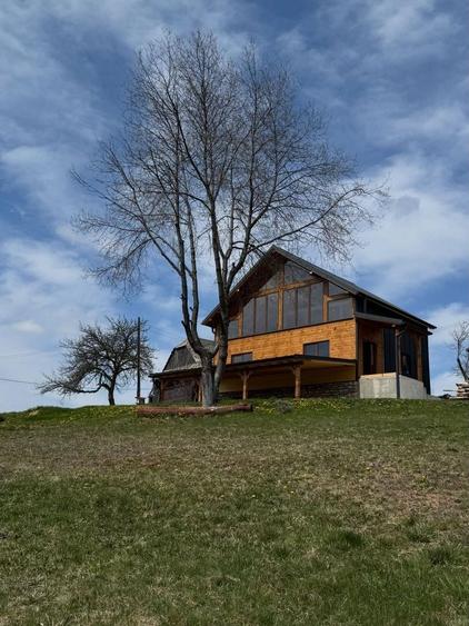 Casă cu 2 camere în Râșca