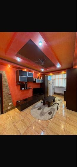 Apartament cu 2 camere semidecomandat în Central