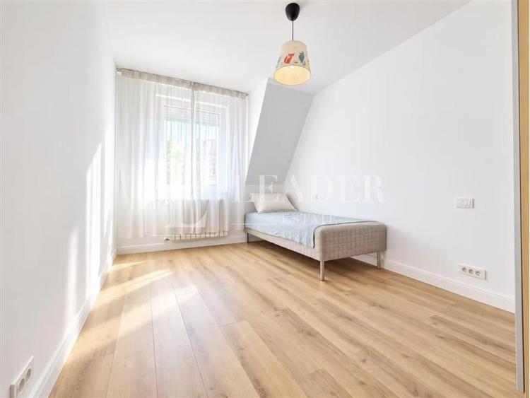 Duplex cu 5 camere cu Teren 250 Mp în Pipera