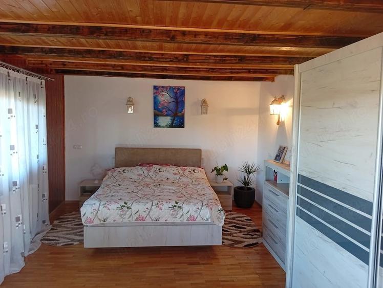 Casă cu 4 camere cu Teren 5800 Mp în Bărboși
