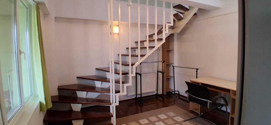 Chirie apartament central: 2 camere pe doua nivele etaj 4+mansarda - 6