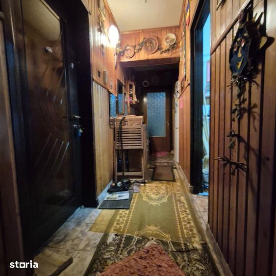 Apartament cu 2 camere decomandat în Polivalentă