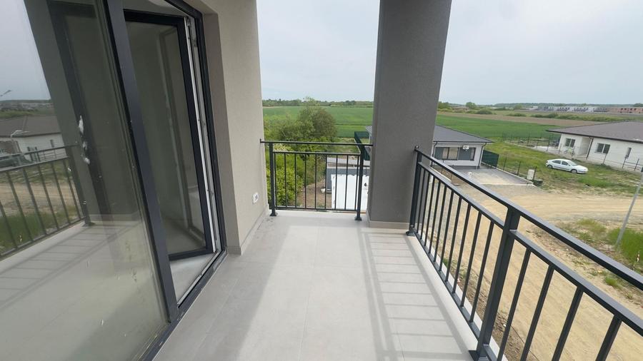 Apartament cu 2 camere decomandat în Bucovăț (Remetea Mare)