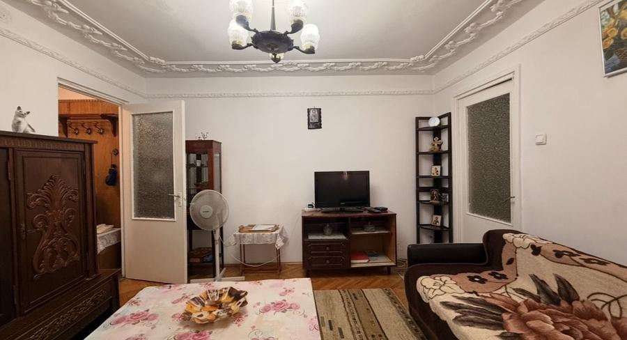 Apartament cu 2 camere nedecomandat în Complex Studențesc