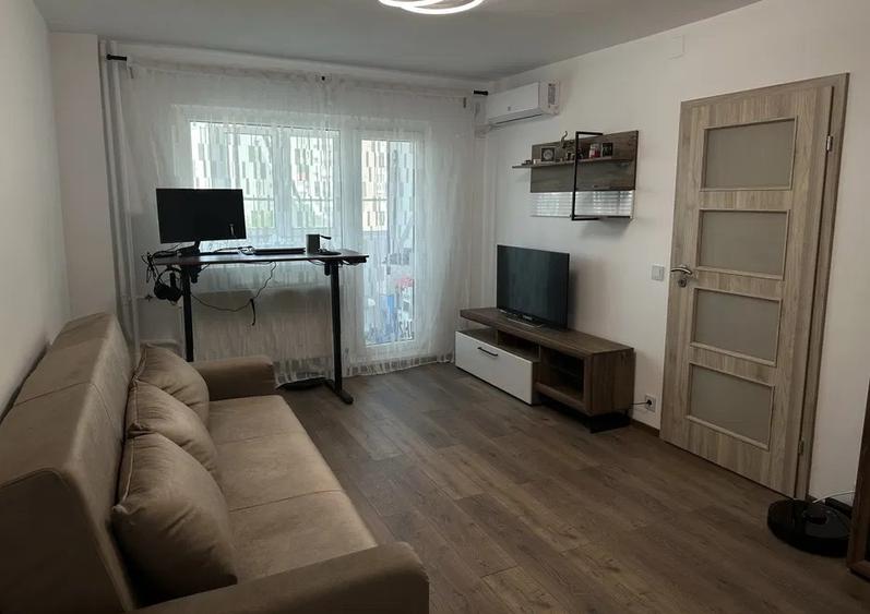 Apartament cu 2 camere decomandat în Ștefan cel Mare
