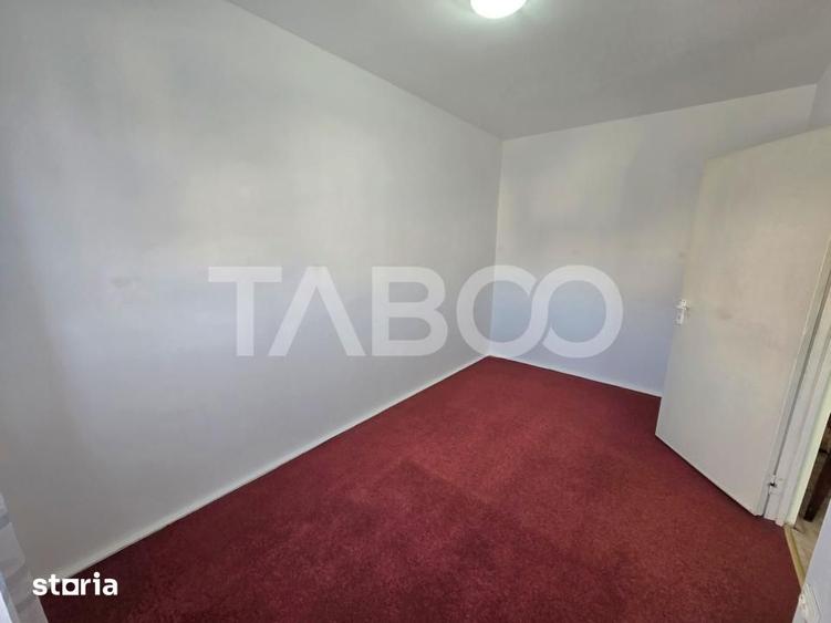 Apartament cu 2 camere nedecomandat în Trei Stejari