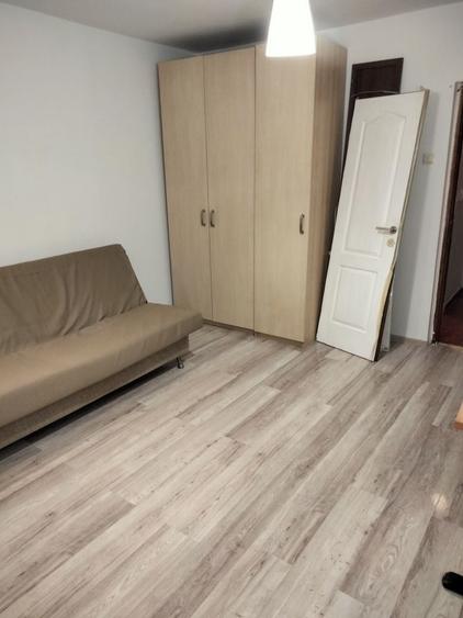 Garsonieră decomandată în Drumul Taberei
