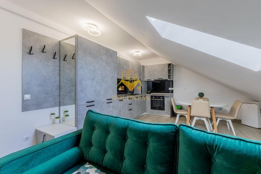 Apartament cu 3 camere semidecomandat în Central