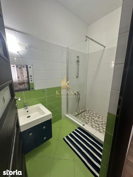 Casă cu 4 camere cu Canalizare în Eroii Revoluției