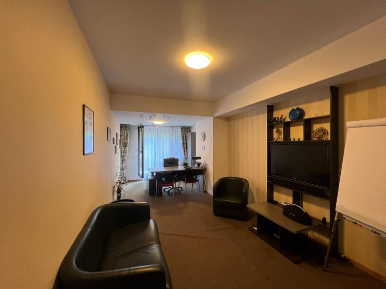 Apartament cu 3 camere decomandat, mobilat în Herăstrău