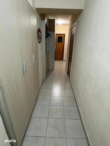 Apartament cu 3 camere decomandat în Grivița