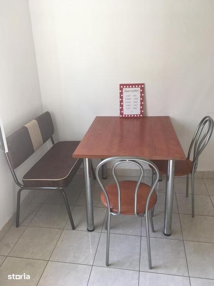 Apartament cu 3 camere decomandat în Centrul Civic
