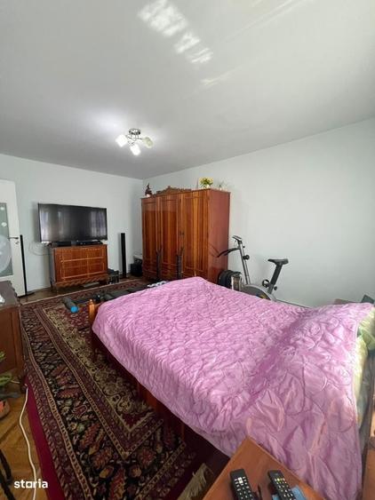 Apartament cu 3 camere în Est