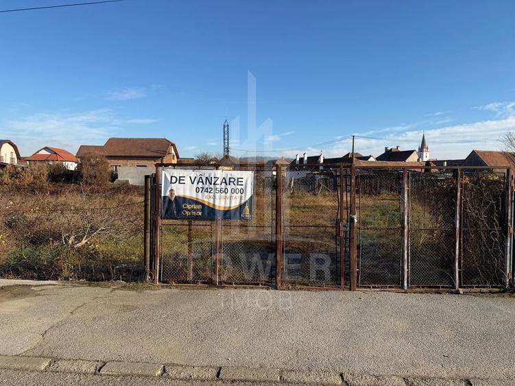 Teren Construcții intravilan de 700 mp, în Cristian