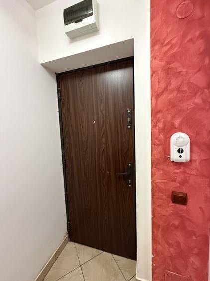 Apartament cu 2 camere decomandat în Precista