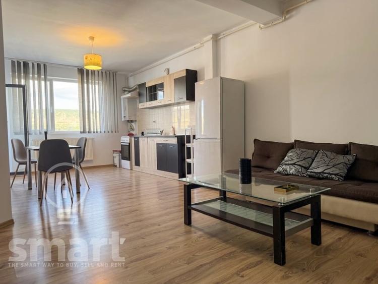 Apartament cu 2 camere semidecomandat, mobilat în Florești