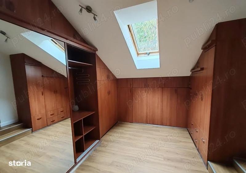 Apartament cu 4 camere decomandat în Ostratu