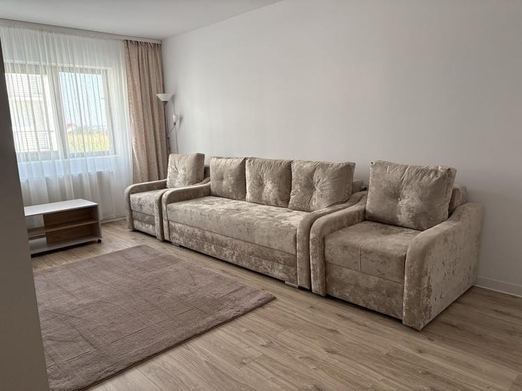 Apartament cu 2 camere decomandat în Ipotești