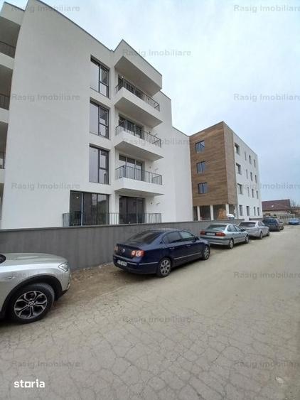 Apartament cu 3 camere în Ștefăneștii de Jos