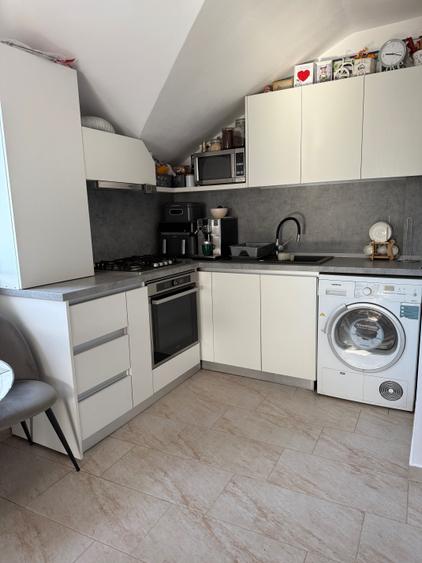 Apartament cu 2 camere decomandat în Exterior Vest