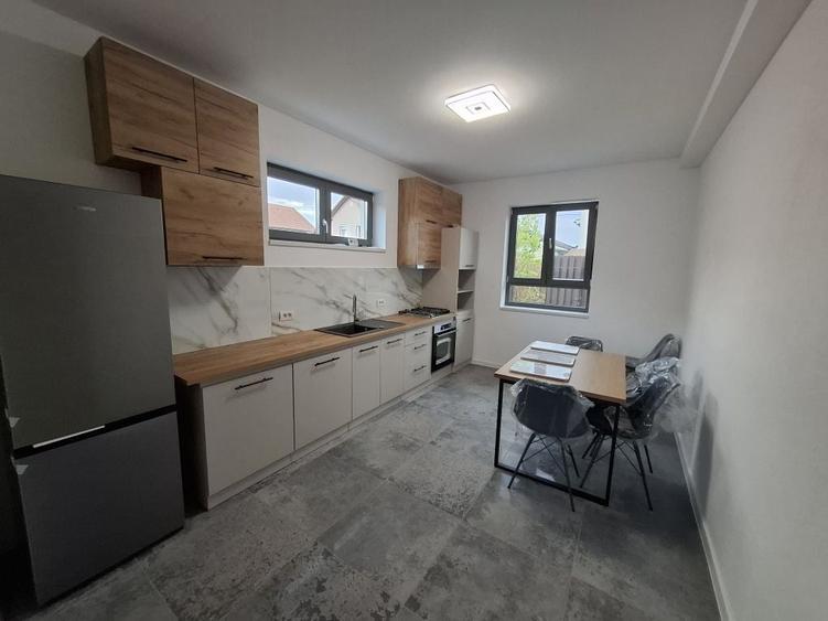 Casă cu 3 camere cu Teren 330 Mp în Livada