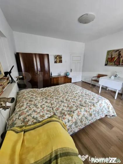 Casă cu 4 camere cu Teren 4435 Mp în Central