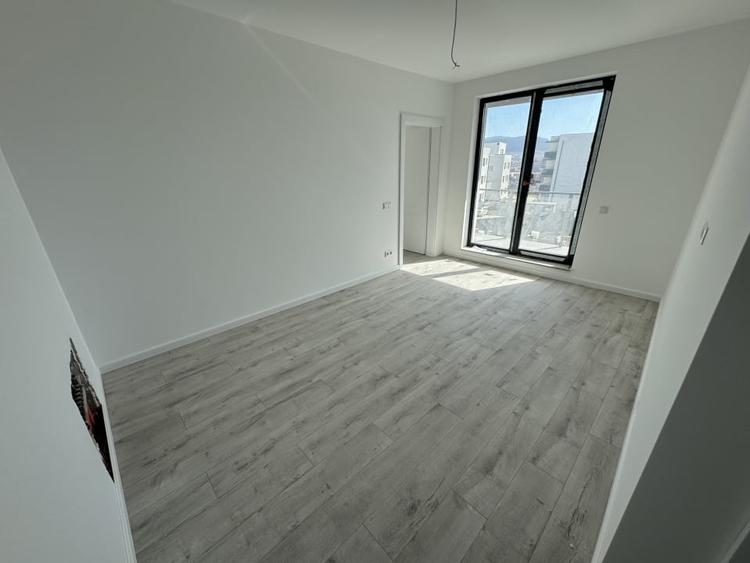 Apartament cu 2 camere semidecomandat în Centura