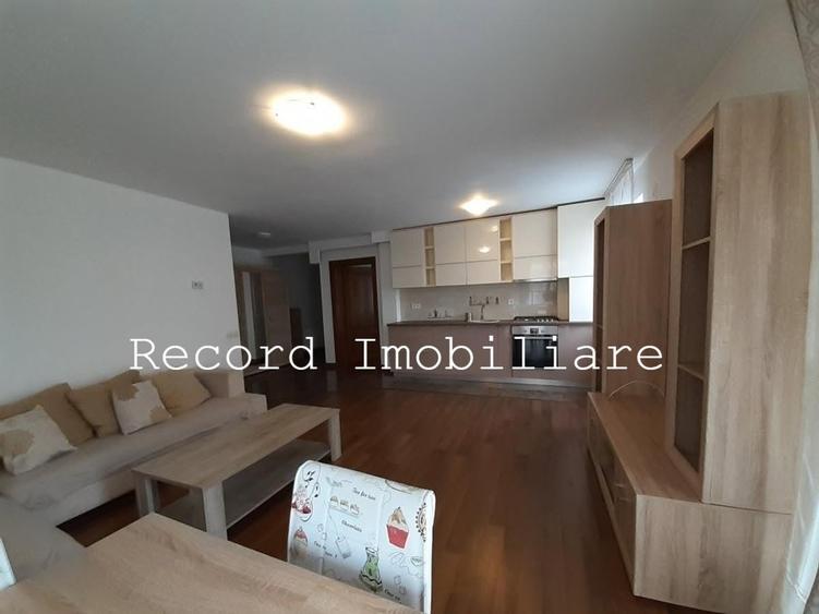 Apartament cu 2 camere semidecomandat în Florești