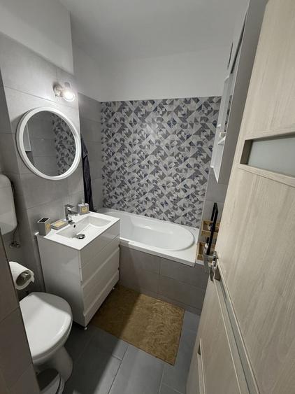 Garsonieră decomandată în Berceni
