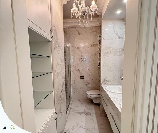 Apartament cu 3 camere decomandat, mobilat în Centru Civic