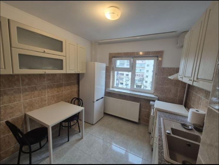 Garsonieră decomandată în Rahova