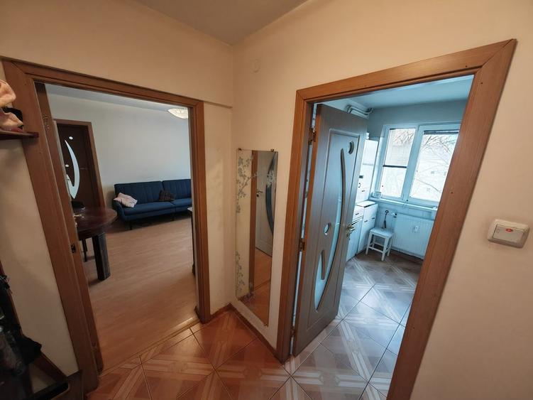 Apartament cu 2 camere semidecomandat în Titan
