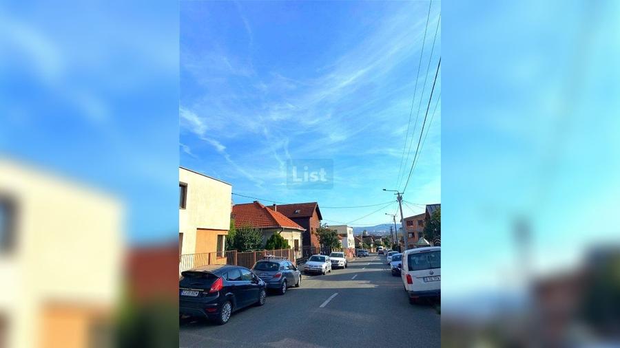Apartament cu 3 camere semidecomandat, mobilat în Dâmbul Rotund