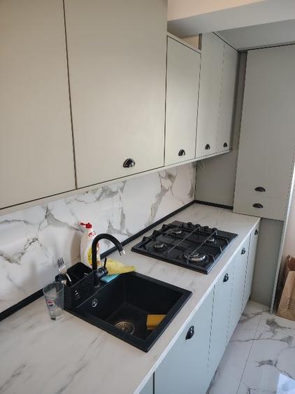 Apartament cu 3 camere decomandat, mobilat în Rahova