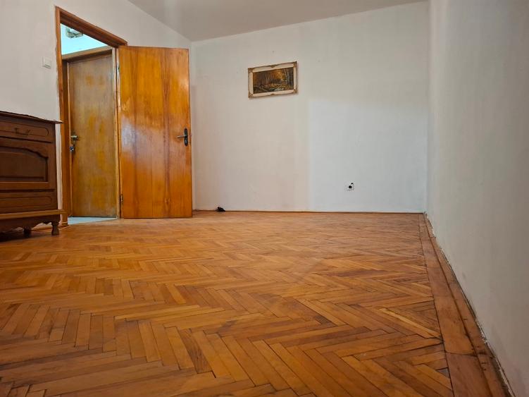 Garsonieră decomandată în Dristor
