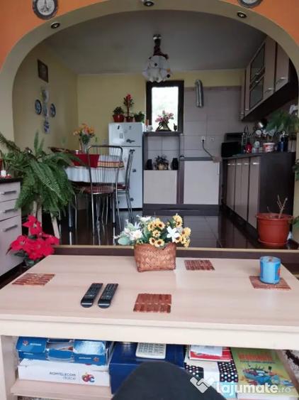 Vila 7 camere, 200 mp, zona Maneciu Pamanteni - 8