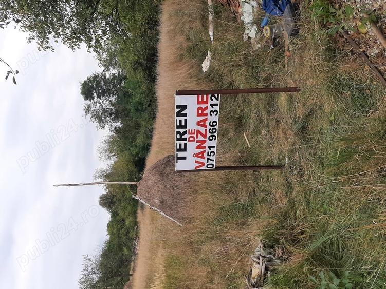 Teren de 4700 mp, în Central
