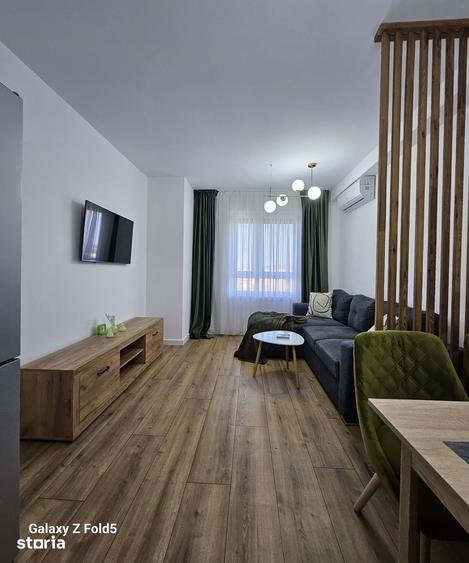 Apartament cu 3 camere decomandat în Nufărul