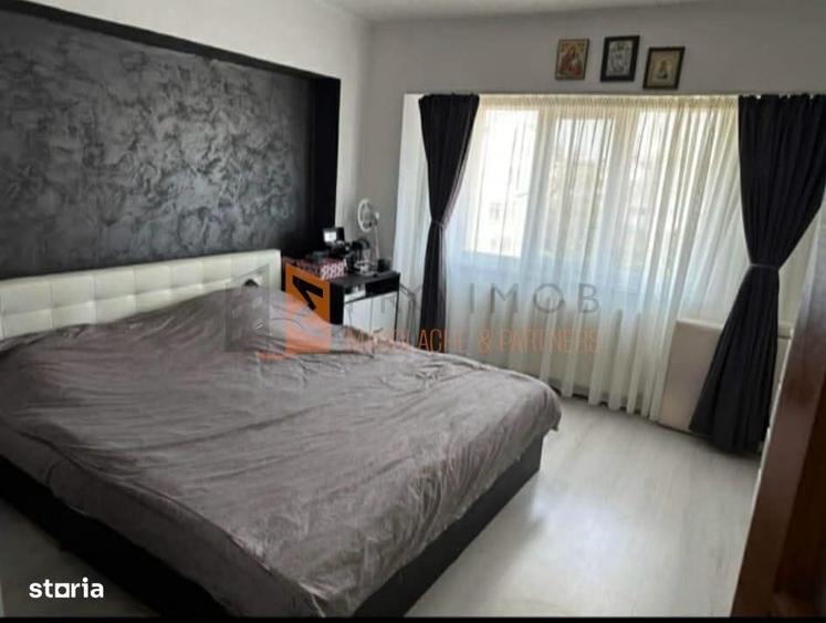 Apartament cu 3 camere decomandat în Lacu