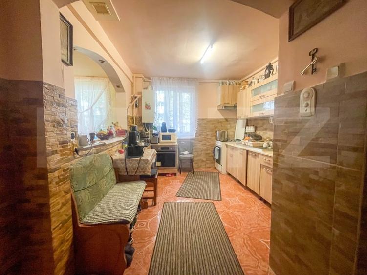 Apartament cu 3 camere semidecomandat, mobilat în Gheorgheni — fotografia 1