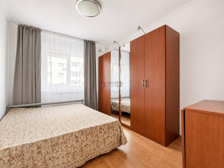 Apartament cu 3 camere decomandat, mobilat în Moinești