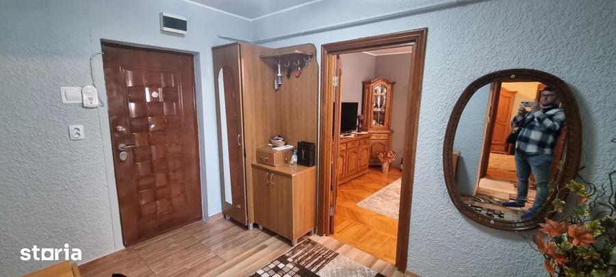 Apartament cu 3 camere în Central