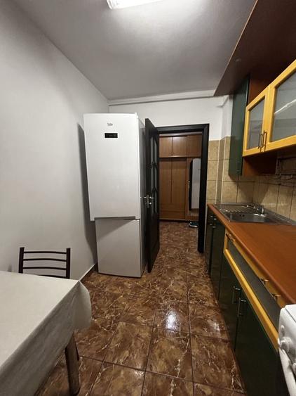 Apartament cu 2 camere semidecomandat în Titan