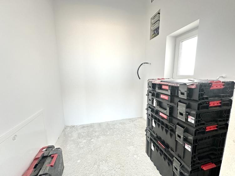 Duplex cu 4 camere cu Canalizare în Dumbrăvița
