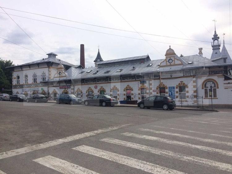 Spațiu comercial, de 3,000 mp, în Exterior Vest