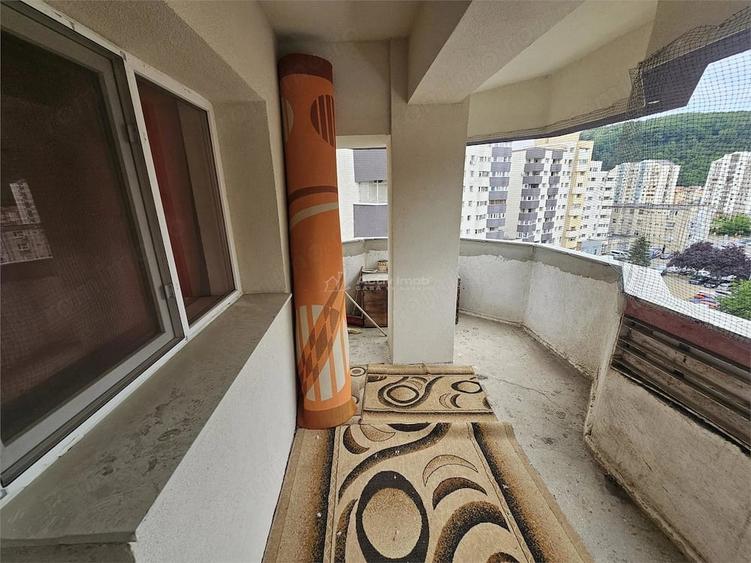 Apartament cu 3 camere decomandat în Ultracentral