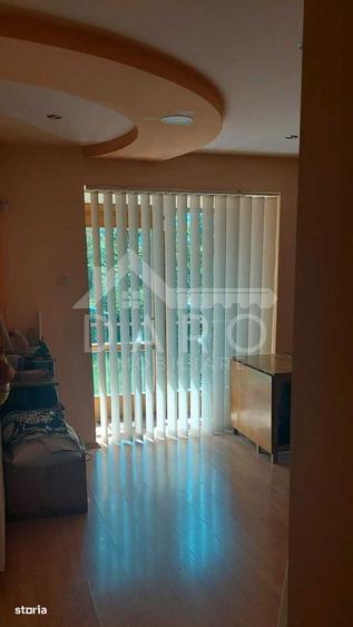 Apartament cu 3 camere decomandat, mobilat în Tudor