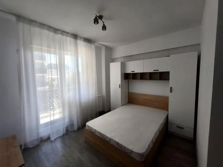 Apartament cu 3 camere decomandat, mobilat în Theodor Pallady