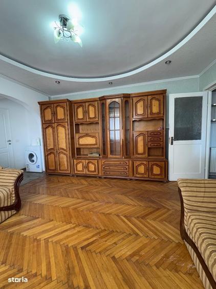 Apartament cu 2 camere semidecomandat în Onești