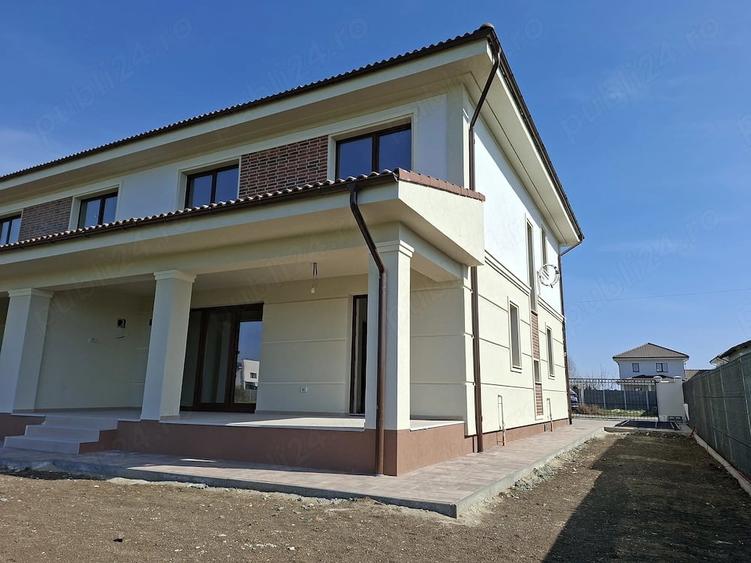Casă cu 3 camere cu Teren 300 Mp în Exterior Vest
